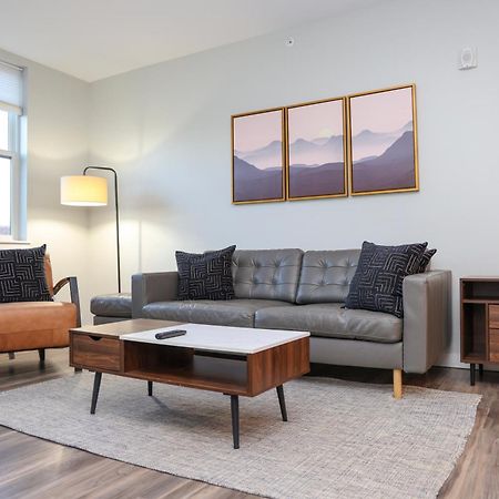 Luxury Apartment With Gym, Steps From Commuter Rail #4011 Reading Bagian luar foto