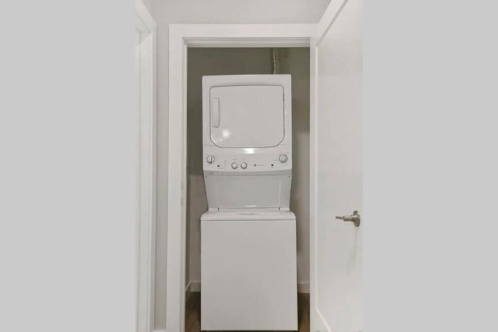 Luxury Apartment With Gym, Steps From Commuter Rail #4011 Reading Bagian luar foto
