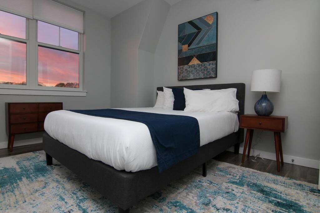 Luxury Apartment With Gym, Steps From Commuter Rail #4011 Reading Bagian luar foto