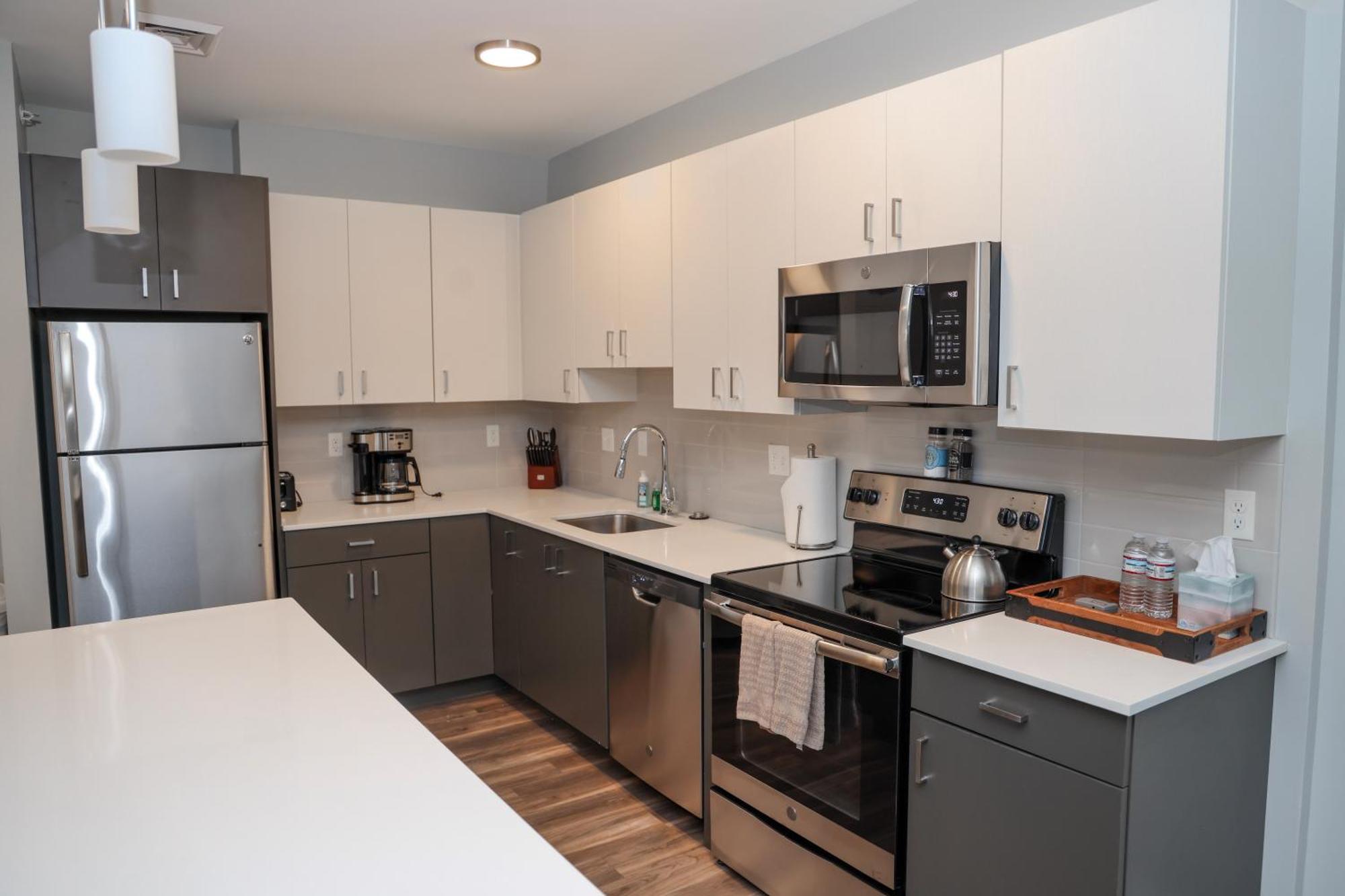 Luxury Apartment With Gym, Steps From Commuter Rail #4011 Reading Bagian luar foto