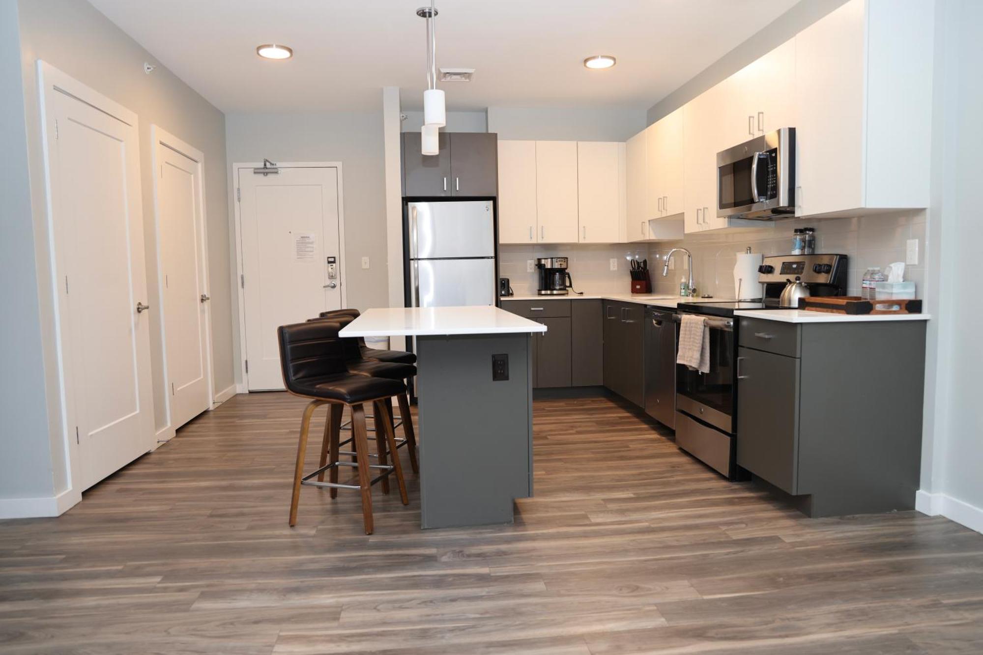 Luxury Apartment With Gym, Steps From Commuter Rail #4011 Reading Bagian luar foto
